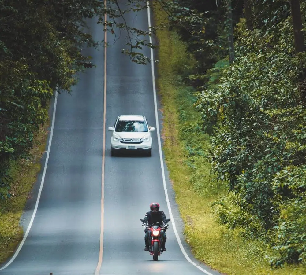 Car and moto rental services